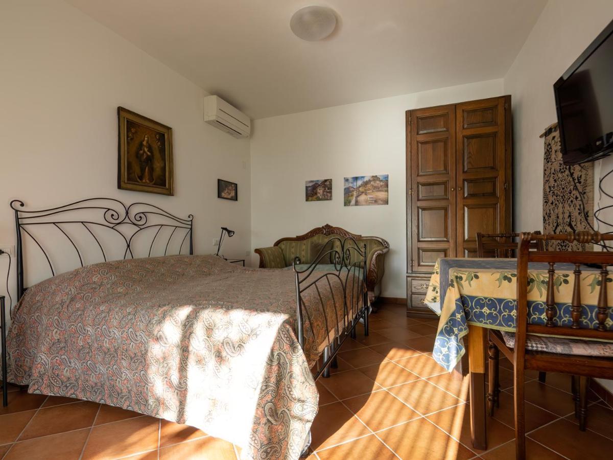 Bed and Breakfast Tra Gli Ulivi Pietra Ligure Zewnętrze zdjęcie