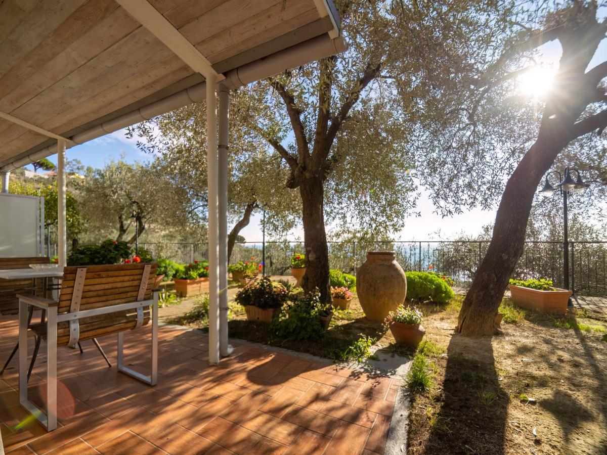 Bed and Breakfast Tra Gli Ulivi Pietra Ligure Zewnętrze zdjęcie