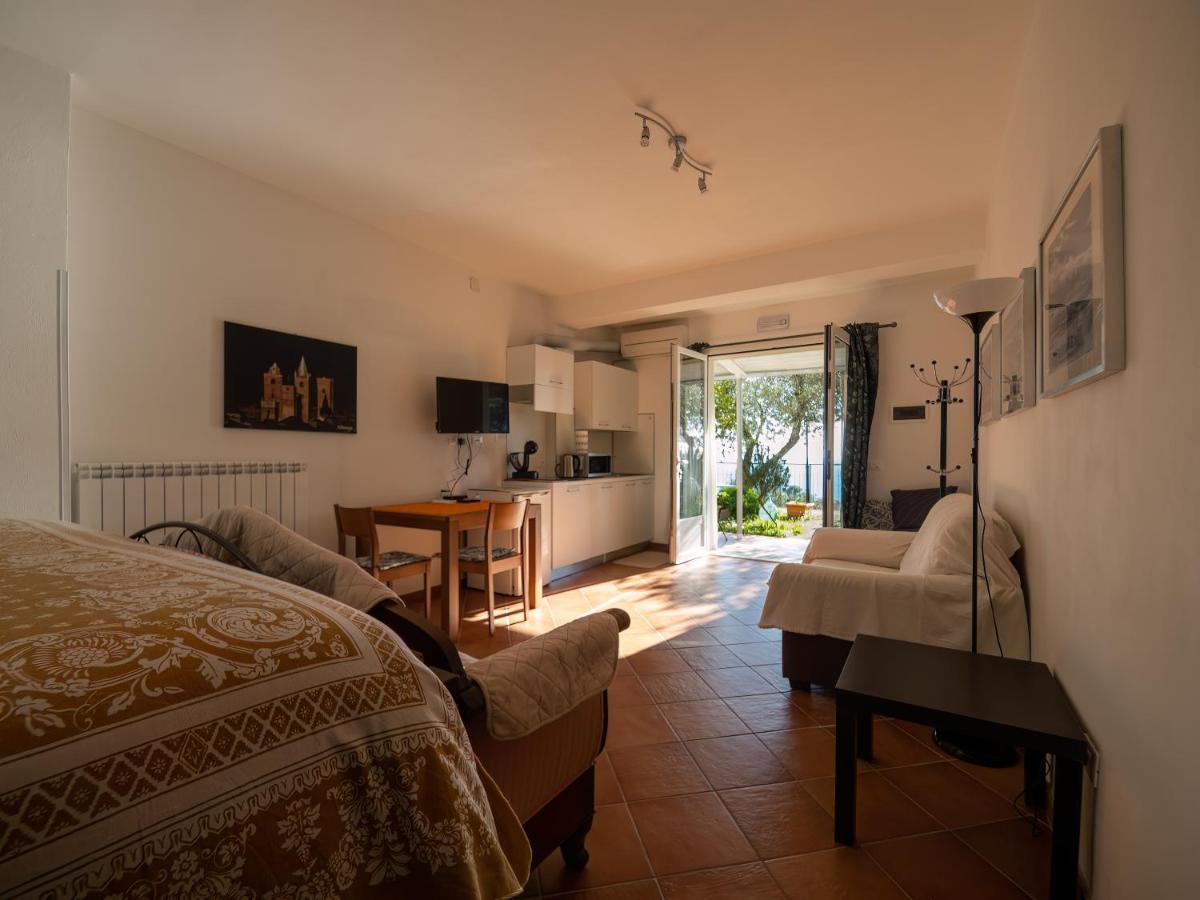 Bed and Breakfast Tra Gli Ulivi Pietra Ligure Zewnętrze zdjęcie