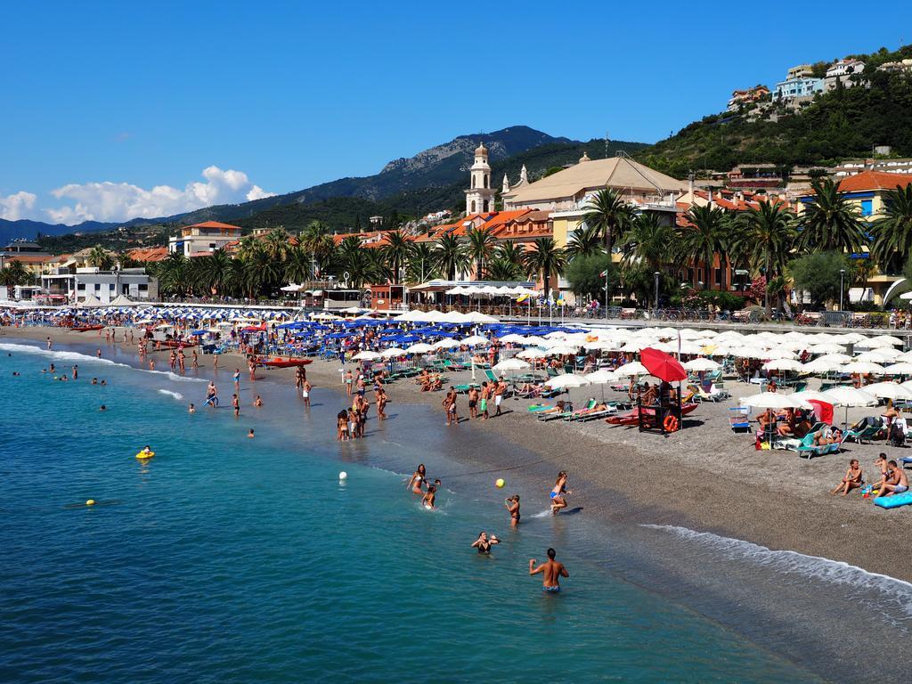 Bed and Breakfast Tra Gli Ulivi Pietra Ligure Zewnętrze zdjęcie